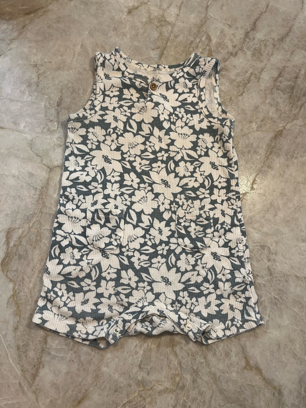 Grayson collective floral romper size 18m